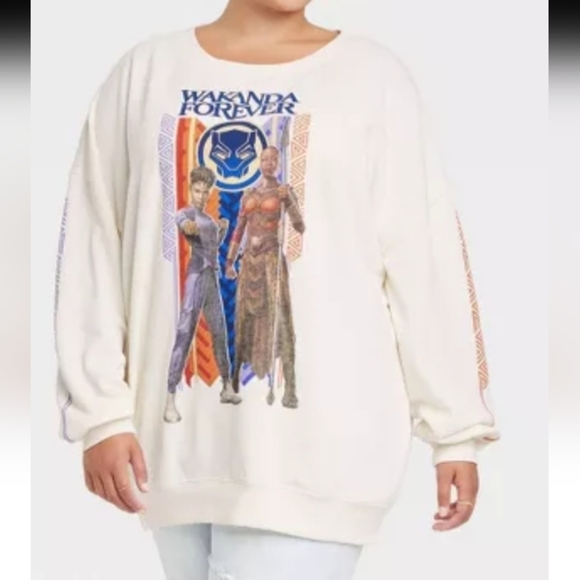 NWT Women’s Marvel Wakanda Forever Graphic Sweatshirt Cream M. - Picture 1 of 10